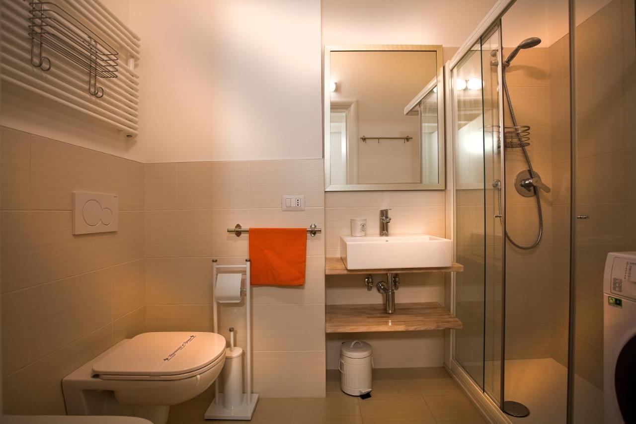 Studio Bijoux River Apartment เวโรนา ภายนอก รูปภาพ